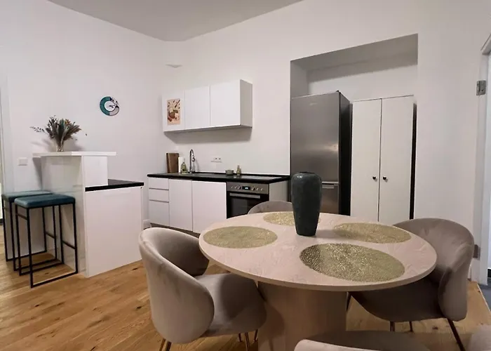 דירה Moderne & Ruhige In -